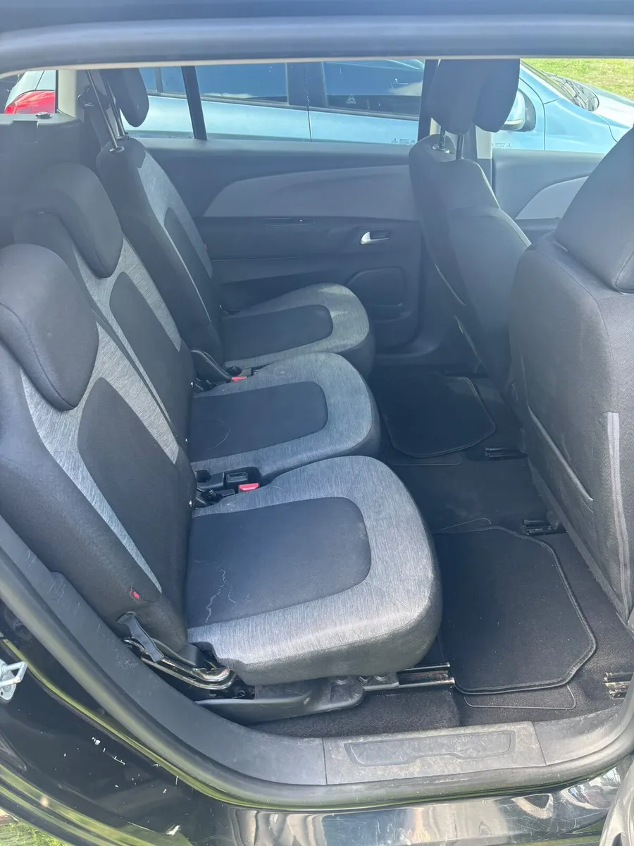 Tax and tested Citroen Picasso 7 seater - Image 6