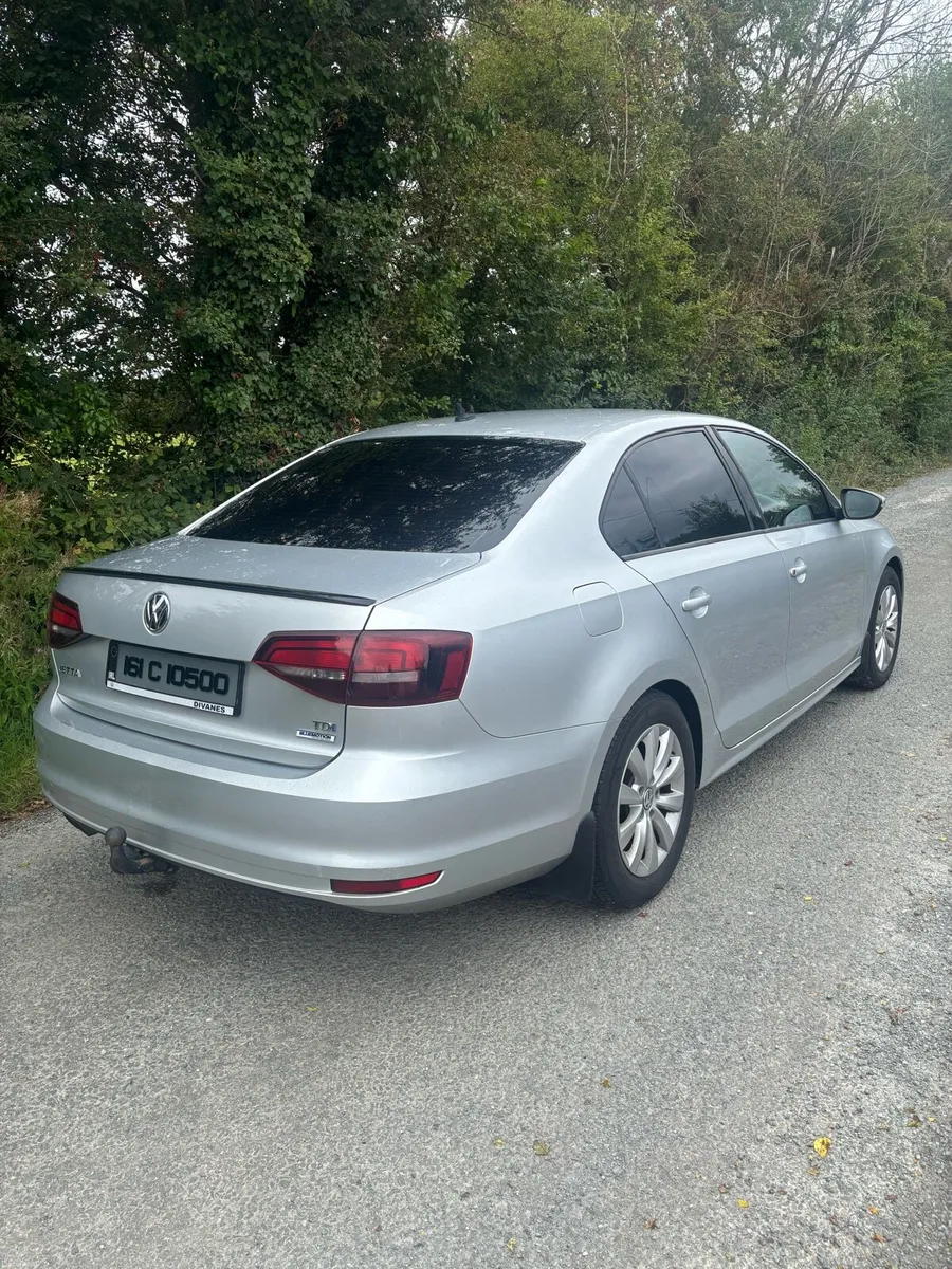 Voleswagen Jetta - Image 6