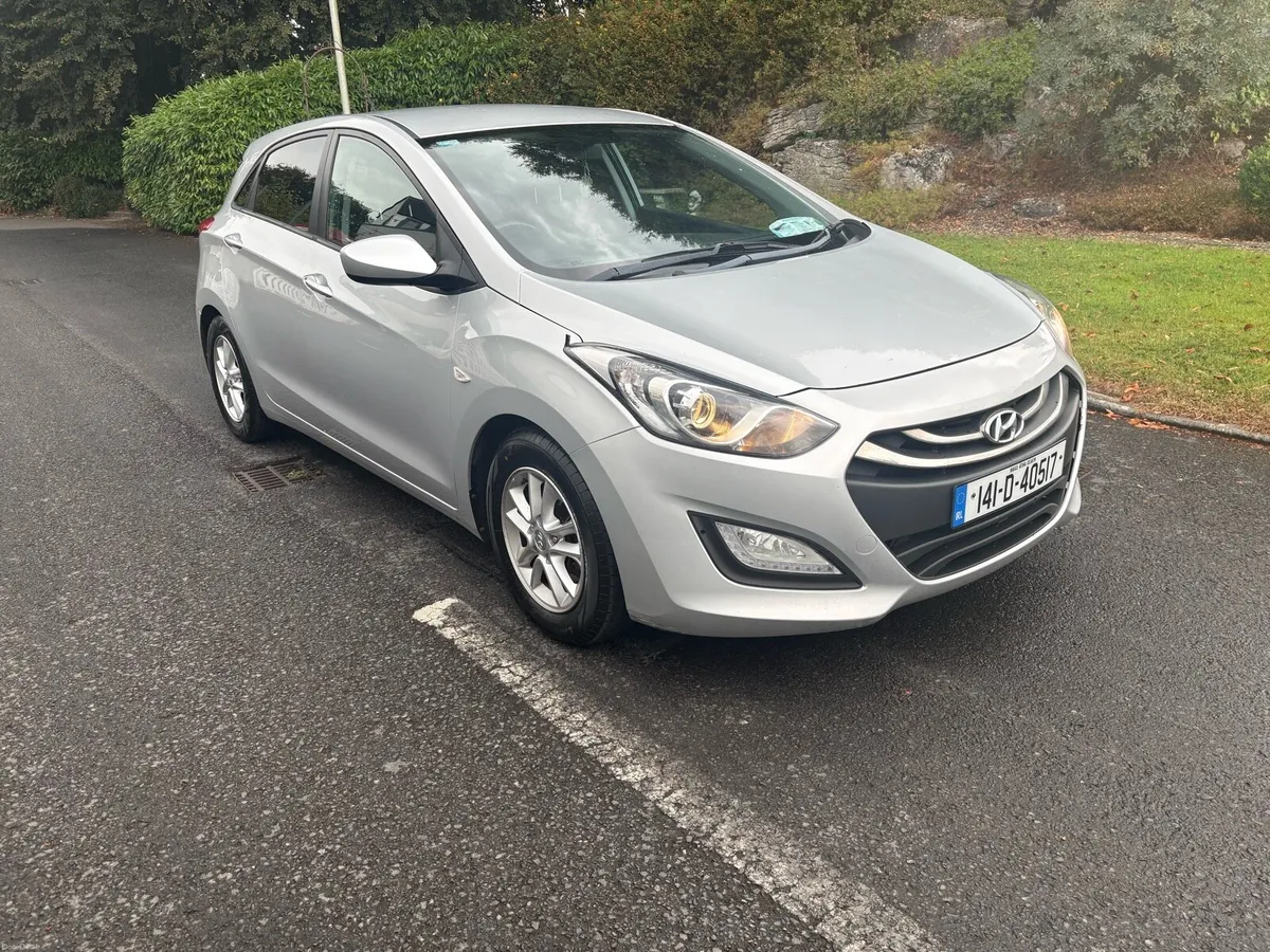 2014 hyundai i30 1.6crdi nct & tax 02/27 - Image 2