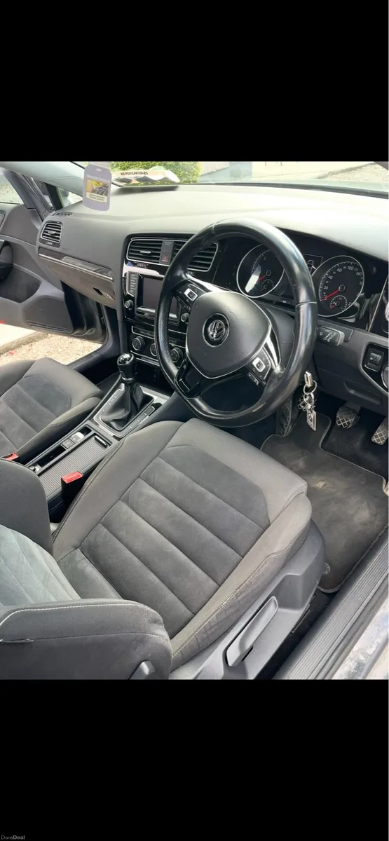 Volkswagen Golf - Image 4