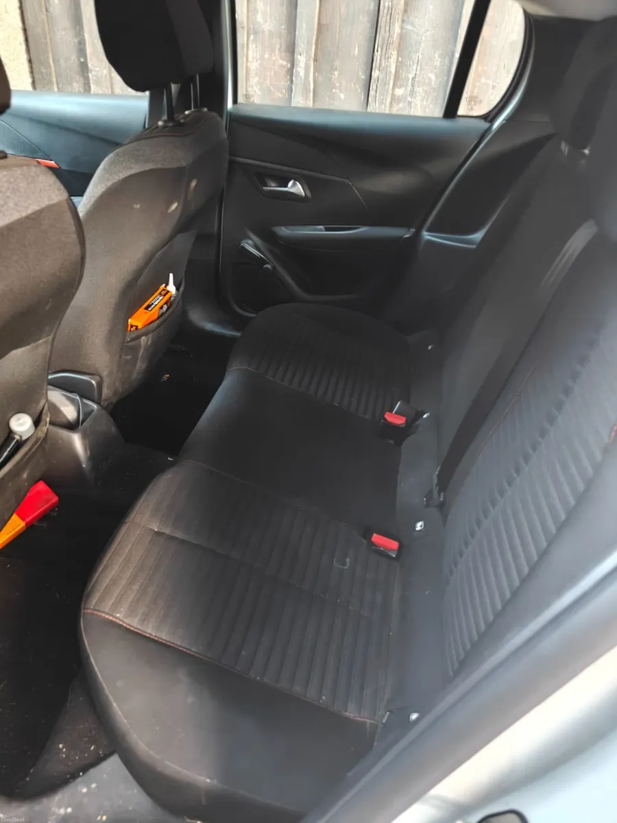Peugeot 208 2020 - Image 3