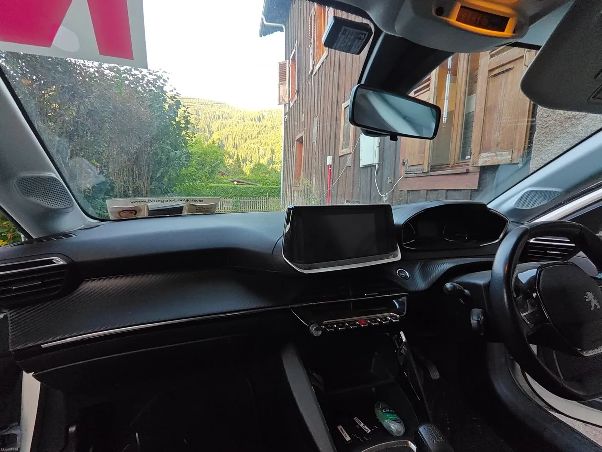 Peugeot 208 2020 - Image 5