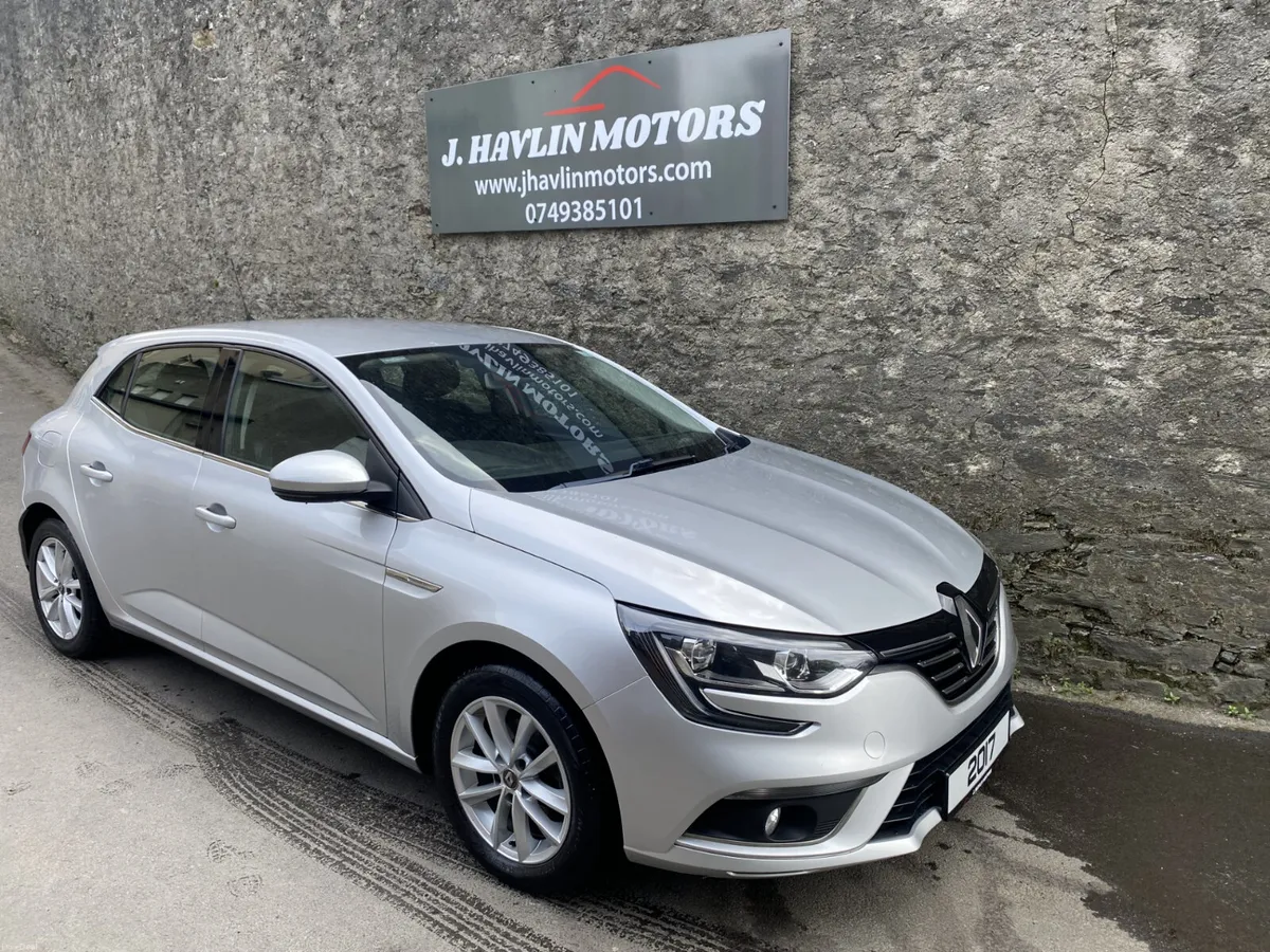 June 2017 Renault Megane Dynamique Nav DCi 110 - Image 1
