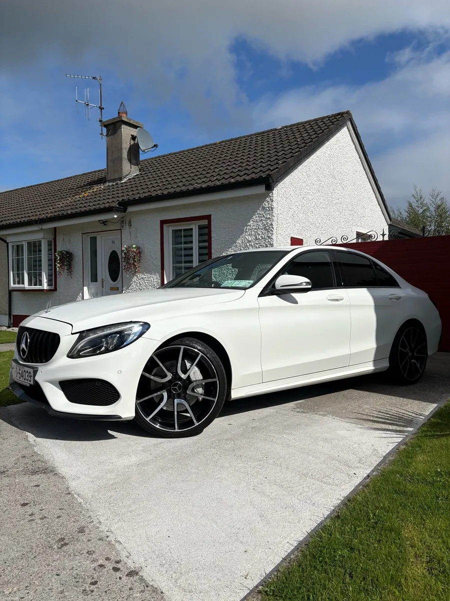 2017 Mercedes C250d AMG Auto - Image 4