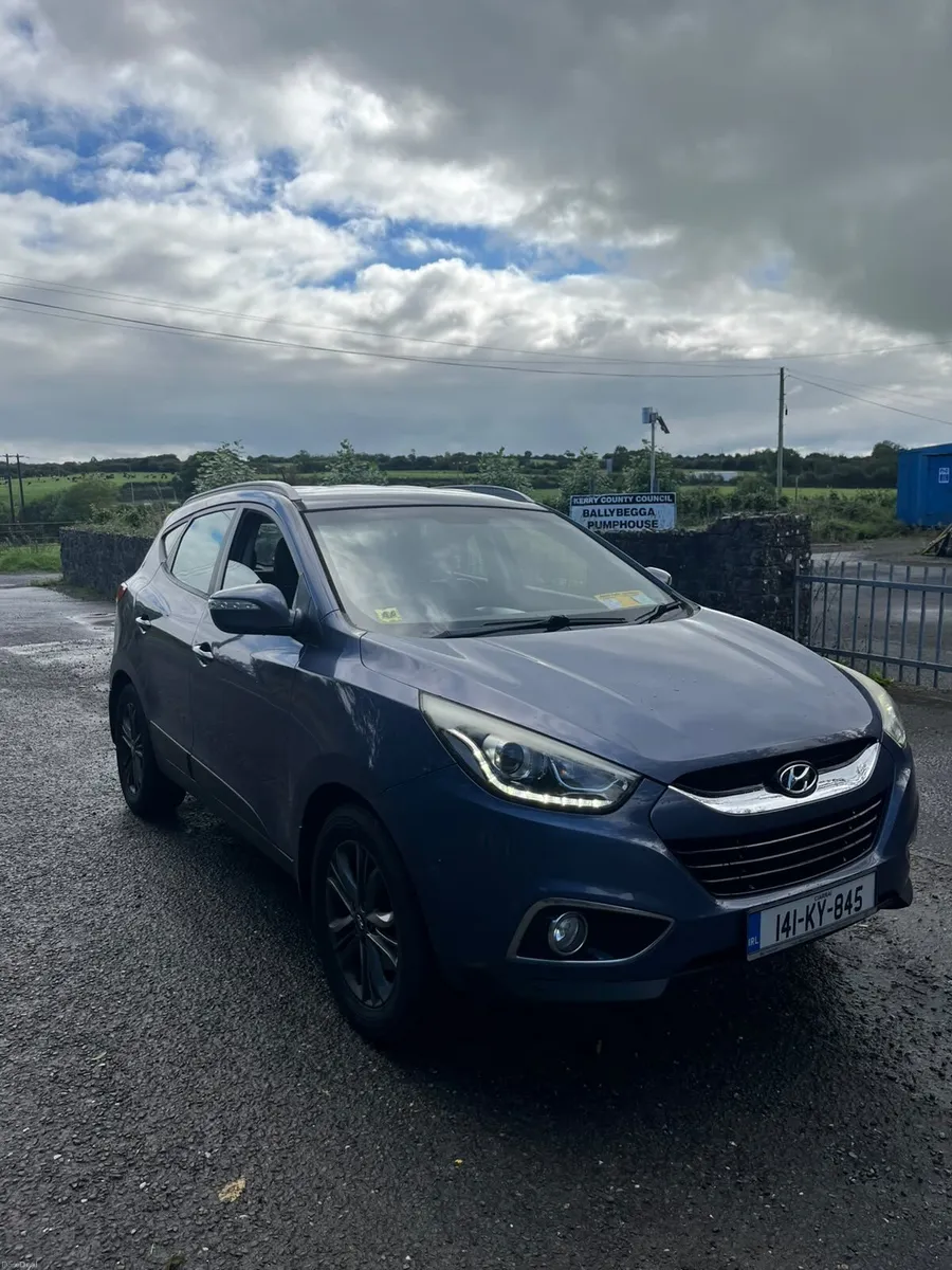 Hyundai ix35 automatic - Image 2