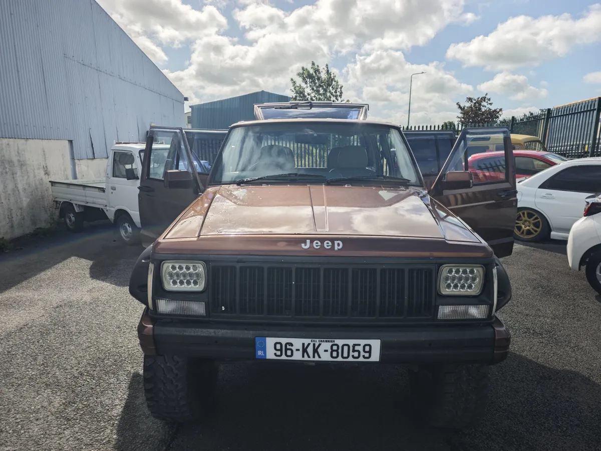 Jeep Cherokee XJ 4.0L Petrol Automatic | 56Tax - Image 4