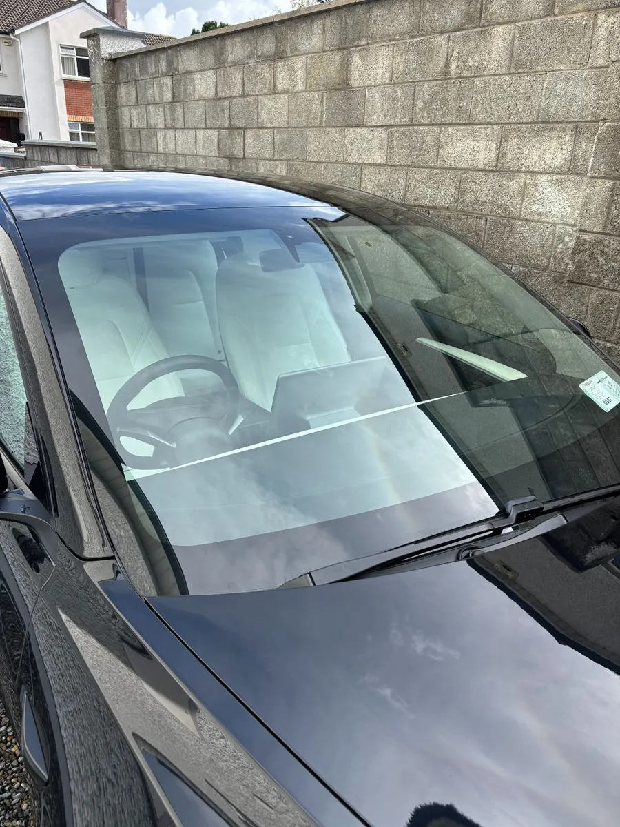 Tesla Model 3 2022 - Image 5