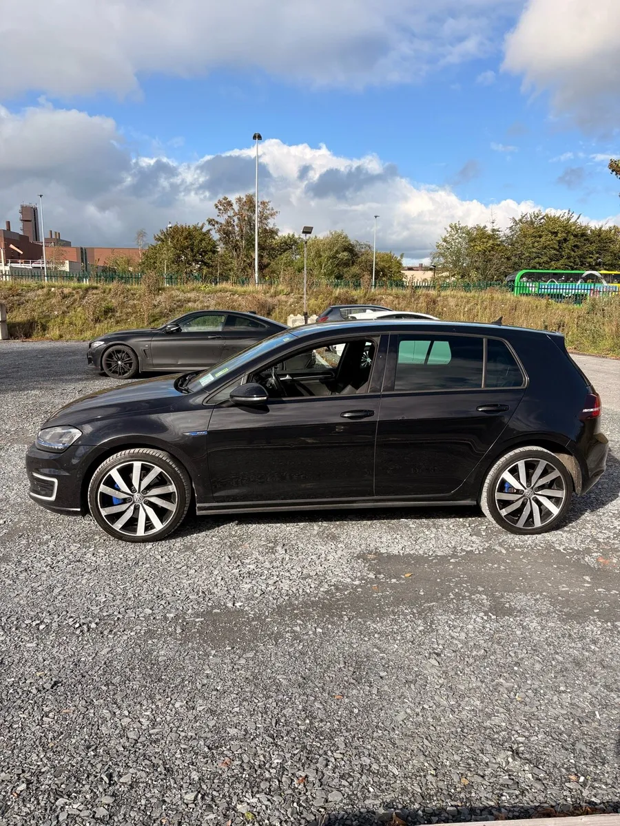 Golf GTE - Image 3