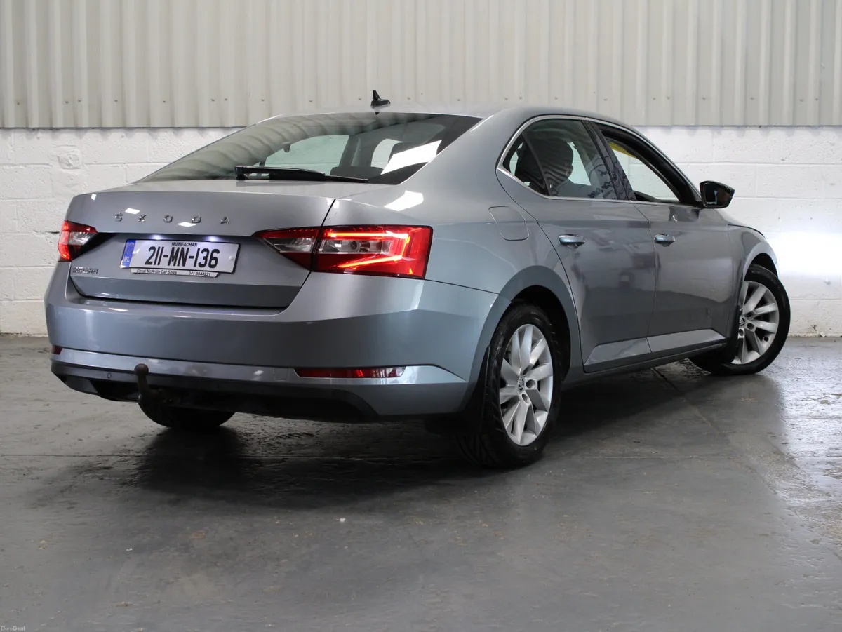 Skoda Superb 2021 - Image 6