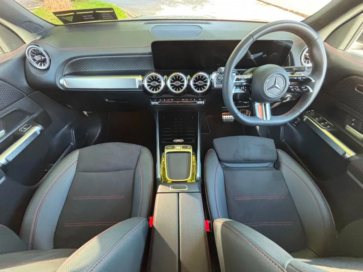 Mercedes-Benz EQB 250+ AMG LINE URBAN EDITION LONG - Image 2