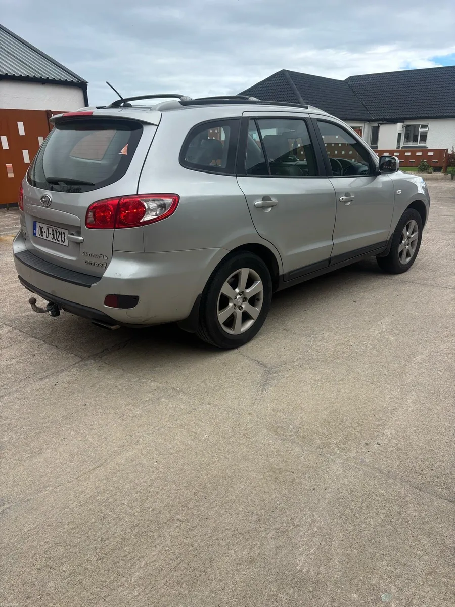 Hyundai Santa Fe - Image 1