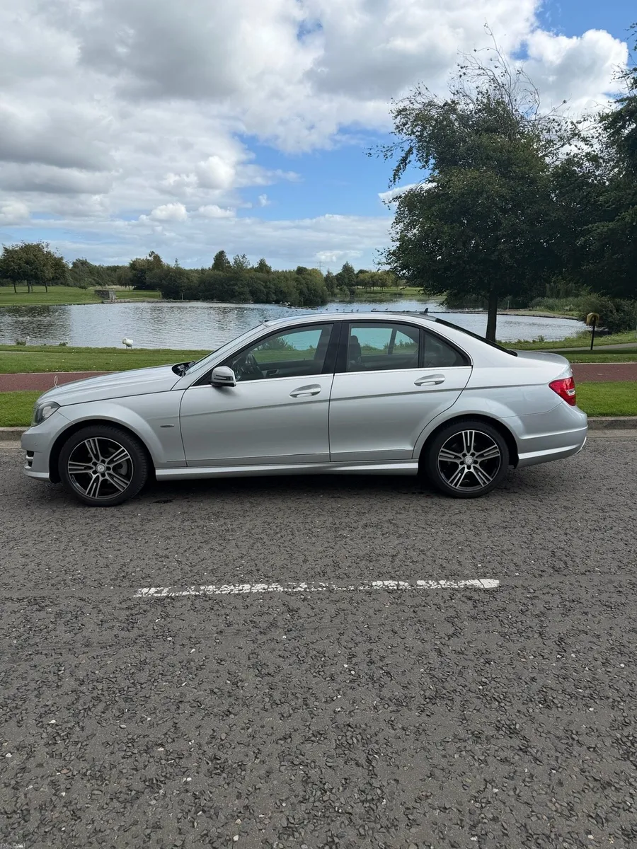 Merc C200 Auto ..Amazing condition !!!! - Image 1
