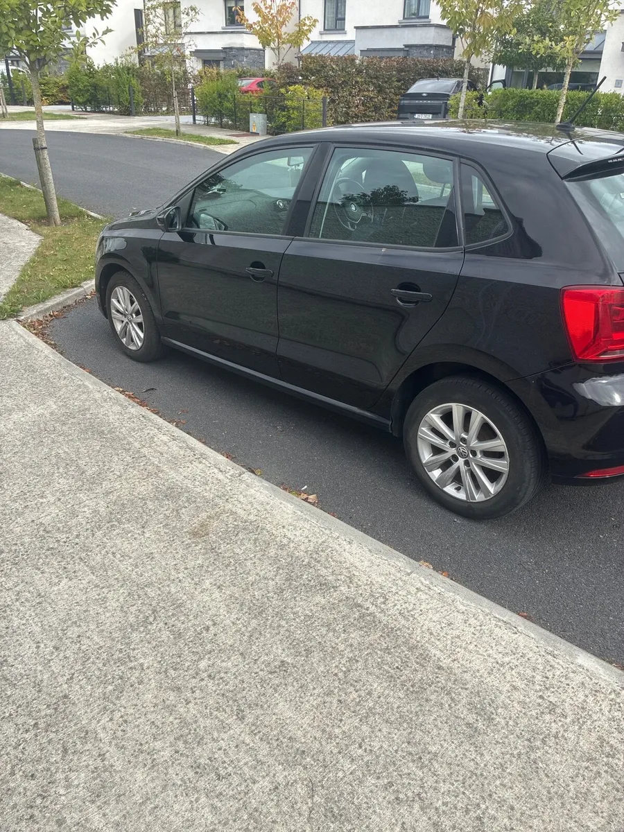 Volkswagen Polo 2015 - Image 4
