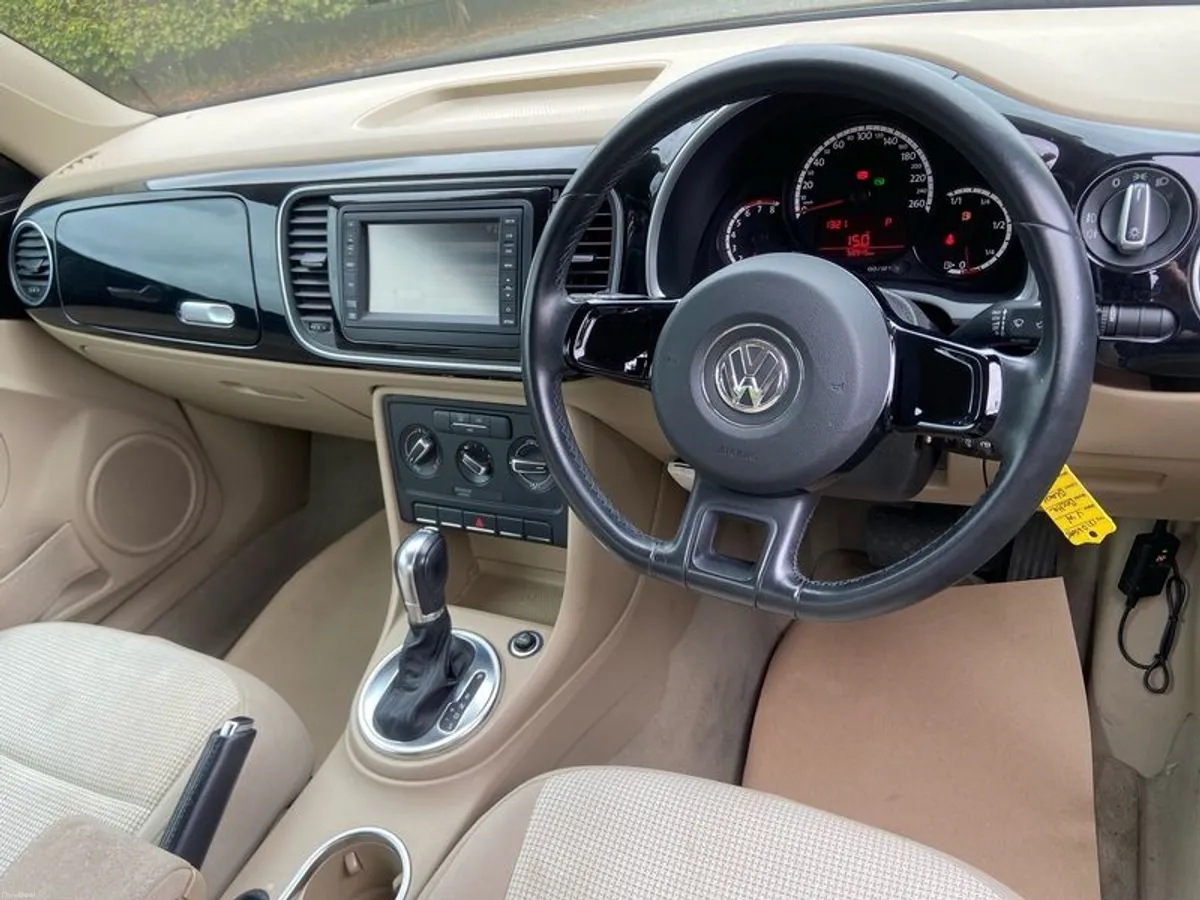 VW Beetle, Low 59k km, New NCT, Mint Cream Cloth - Image 6