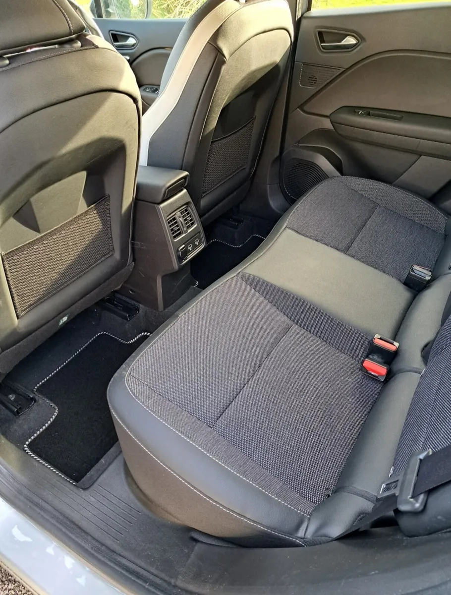 Renault Captur Low Miles - Image 6