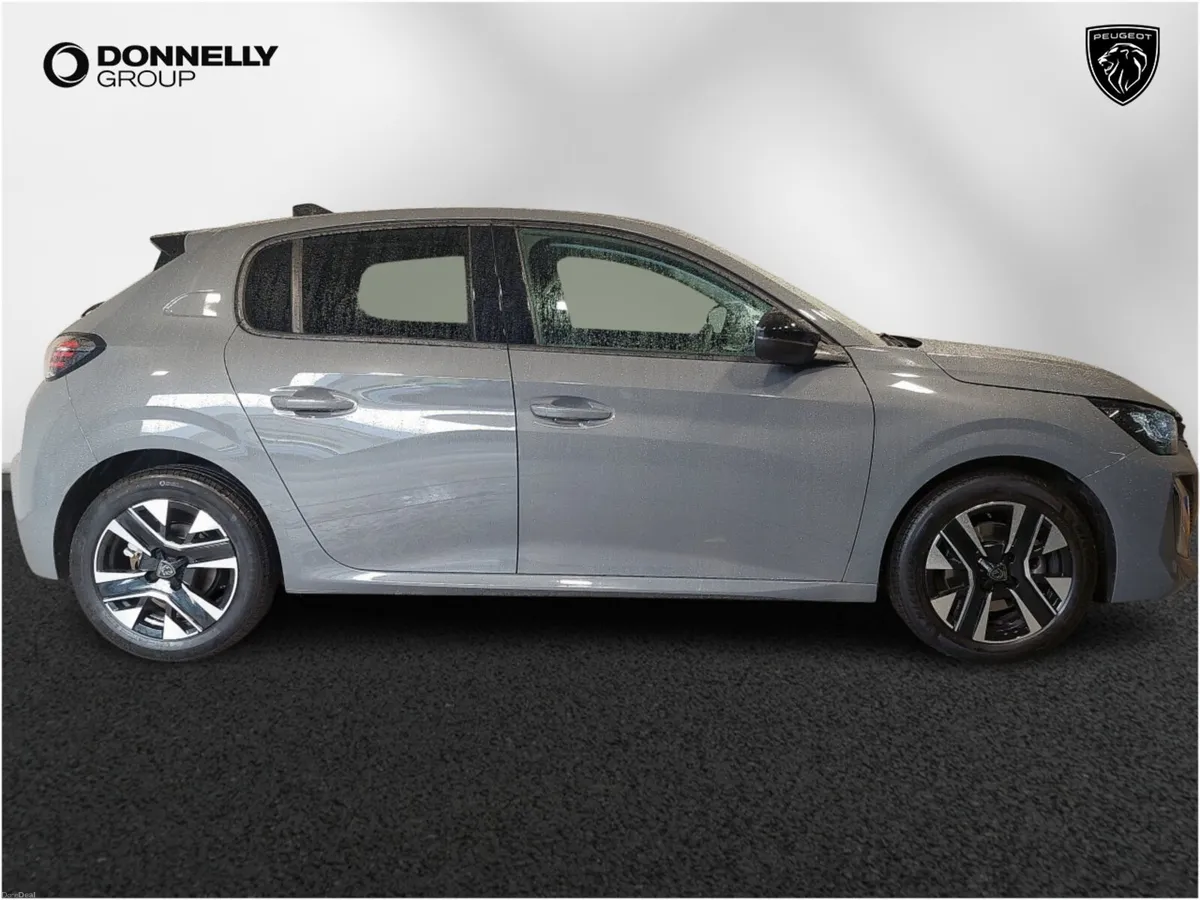 Peugeot 208 Hatchback Allure - Image 3
