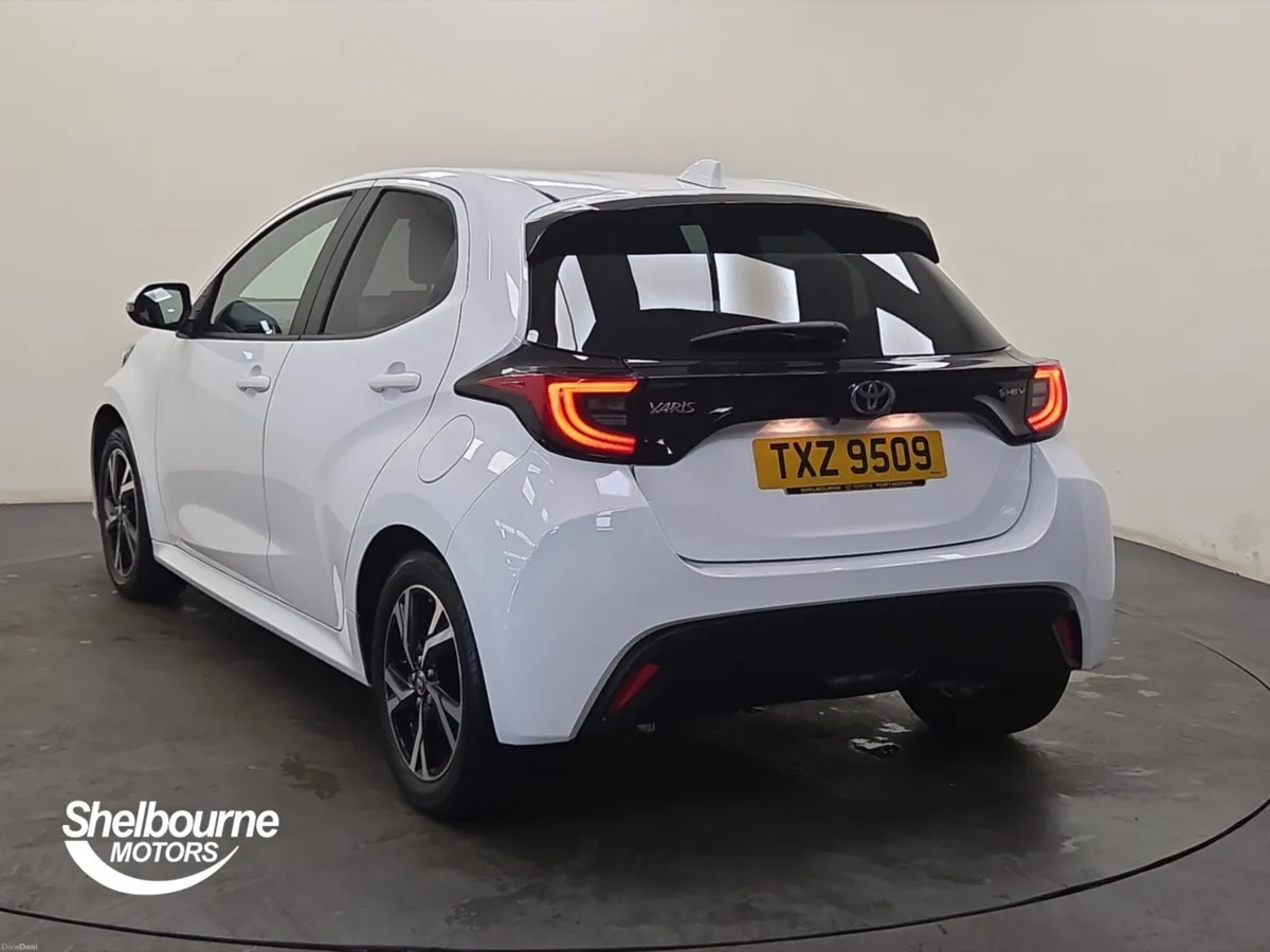 Toyota Yaris 1.5 Hybrid Design 5dr CVT - Image 2