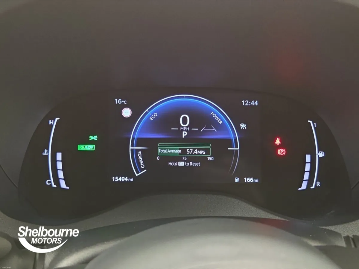 Toyota Yaris 1.5 Hybrid Design 5dr CVT - Image 6