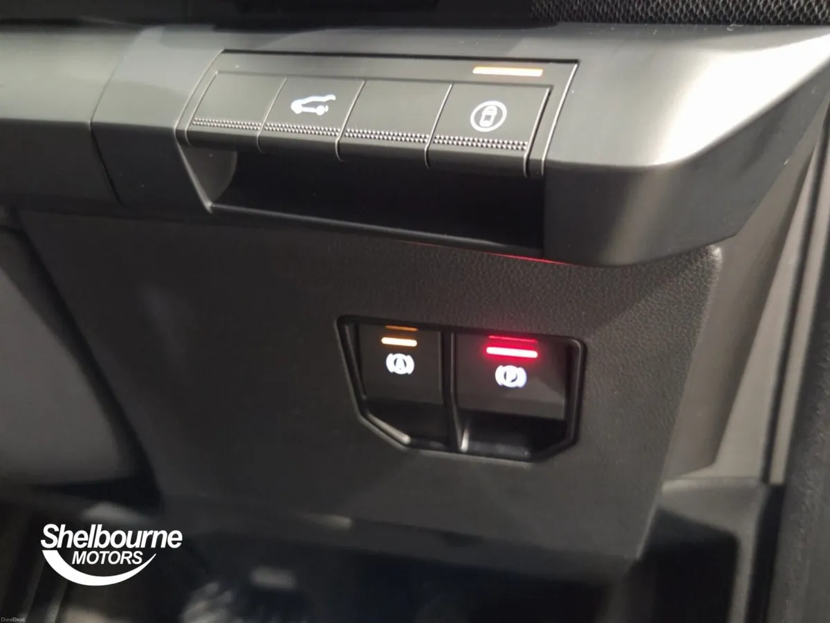 Renault Scenic E-Tech 160kW Techno 87kWh Long Rang - Image 5