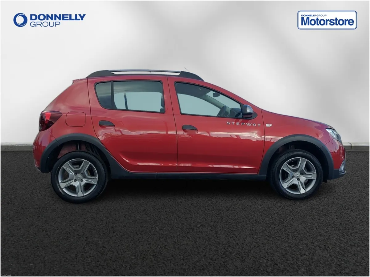 Dacia Sandero Stepway 0.9 TCe Laureate 5dr - Image 3