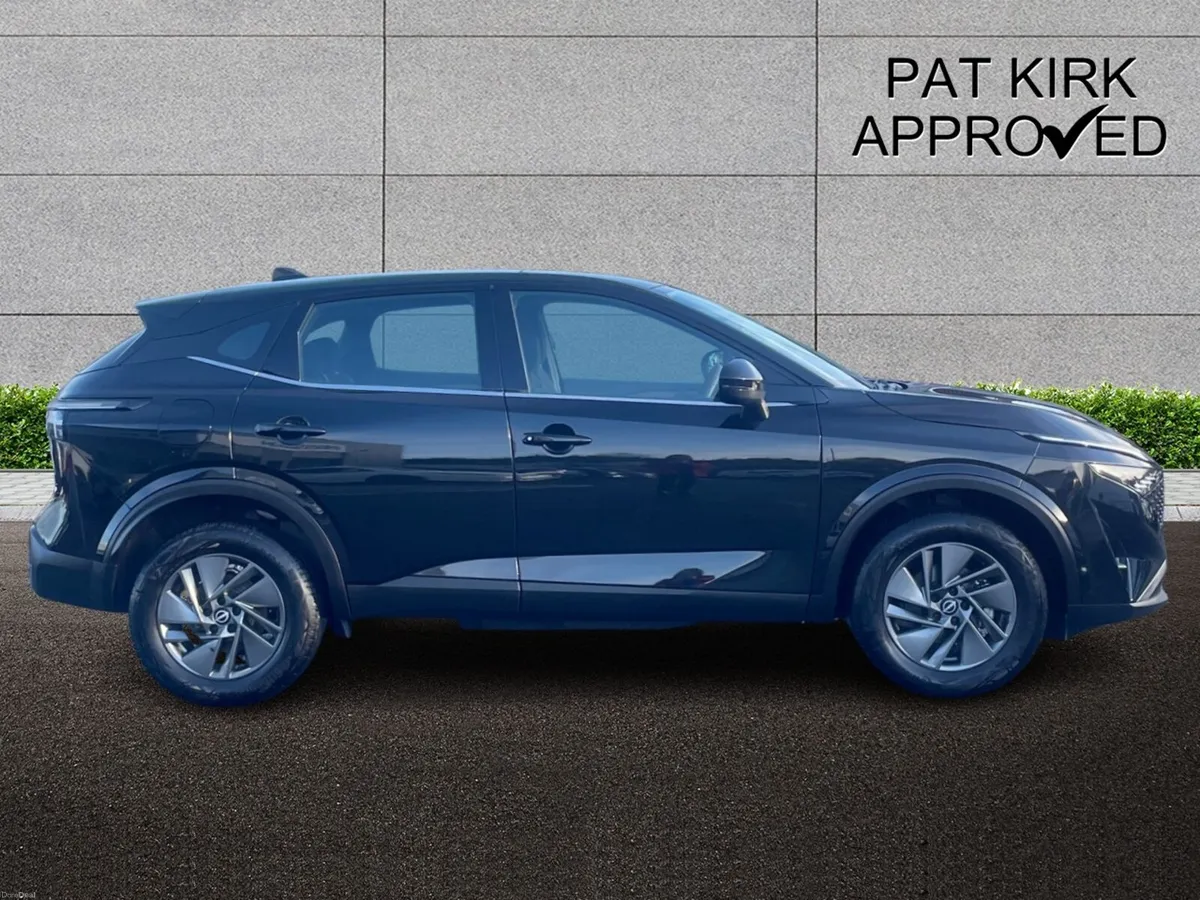 Nissan Qashqai Hatchback Acenta Premium - Image 3