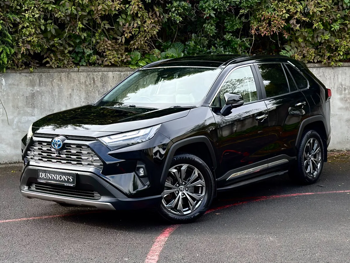 Toyota RAV4 2023 2.5 Hybrid Platinum 2WD - Image 4