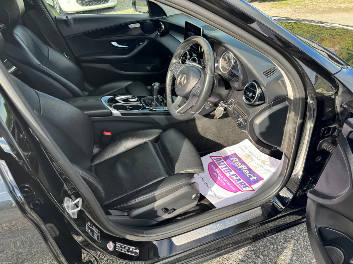 Mercedes C220cdi Executive ..manual..High Spec - Image 5