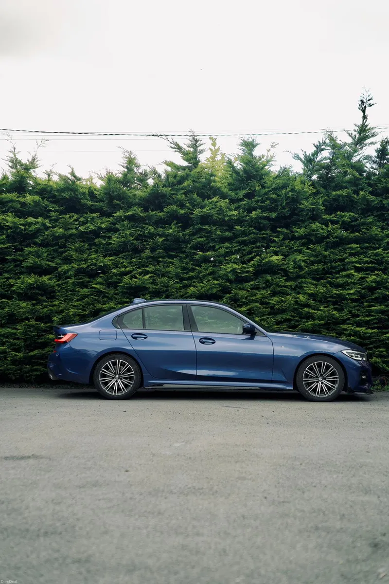 BMW 320D X-Drive  M SPORT 2022 | Extremely Low kms - Image 4