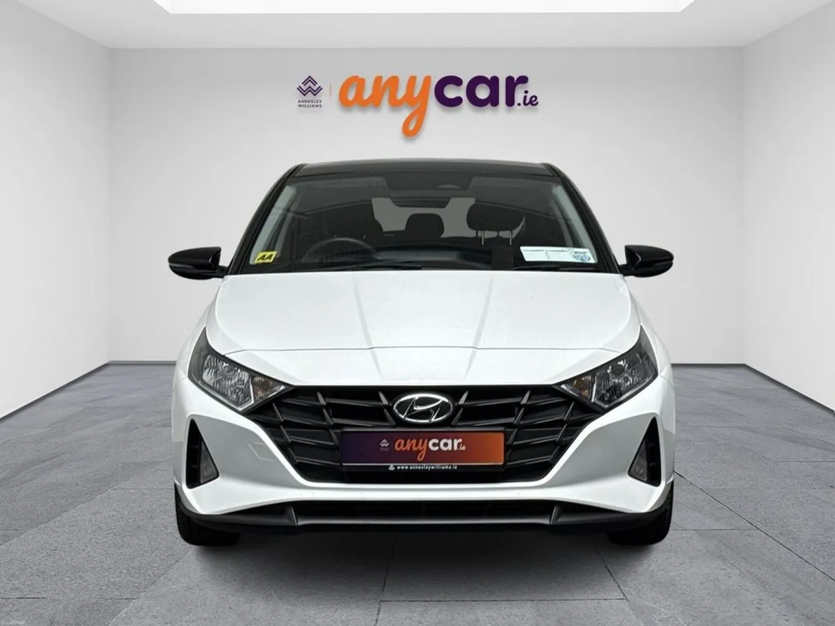 Hyundai i20 Deluxe Plus 2tone - Image 2