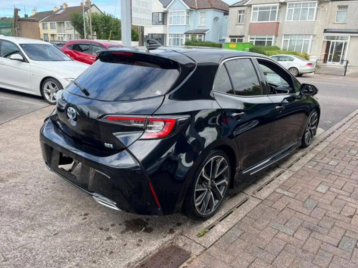 Toyota Corolla Sport hybrid - Image 4