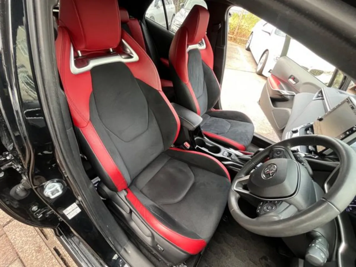 Toyota Corolla Sport hybrid - Image 6