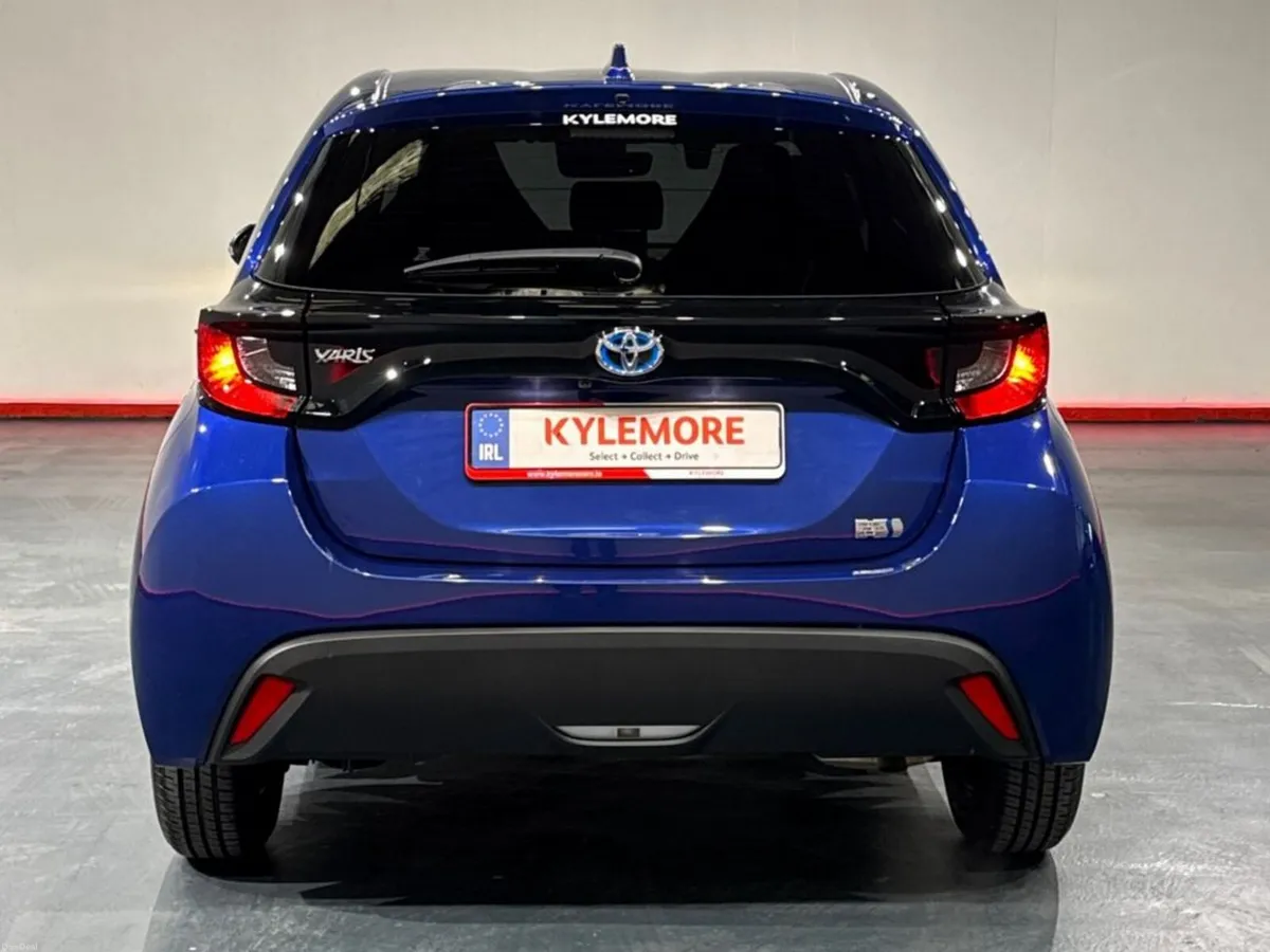 Toyota Yaris HYBRID 1.5 AUTOMATIC - REVERSE CAMERA - Image 4