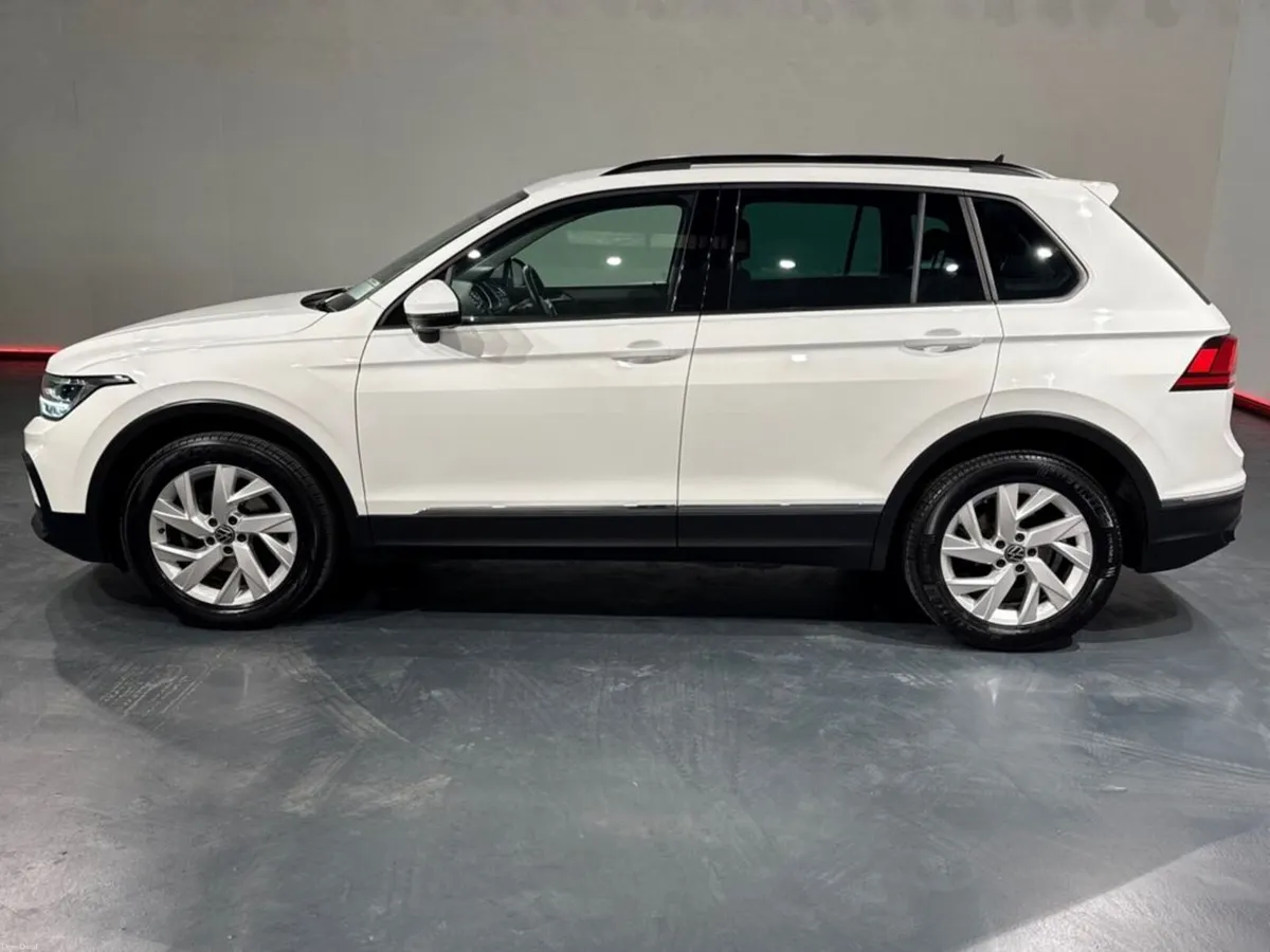 Volkswagen Tiguan 2.0 TDI AUTOMATIC - PARKING SENS - Image 6