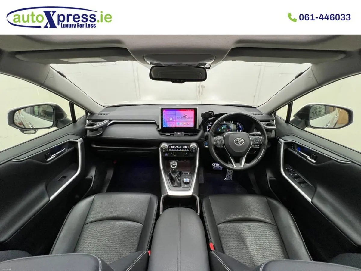 Toyota RAV4 4WD HYBRID G, Sunroof, Low mileage - Image 2