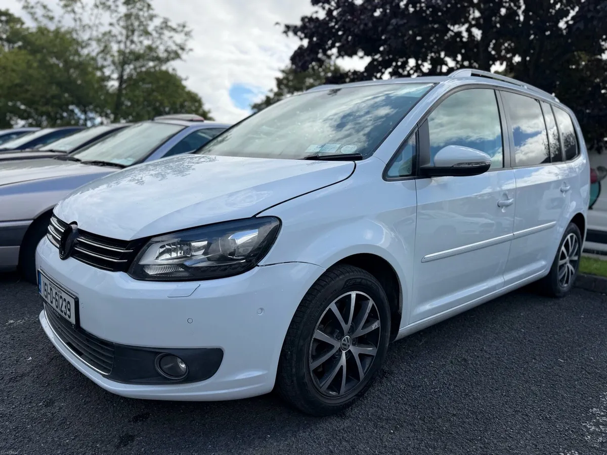 2015 VW Touran 1.4 Tsi Automatic low miles - Image 1