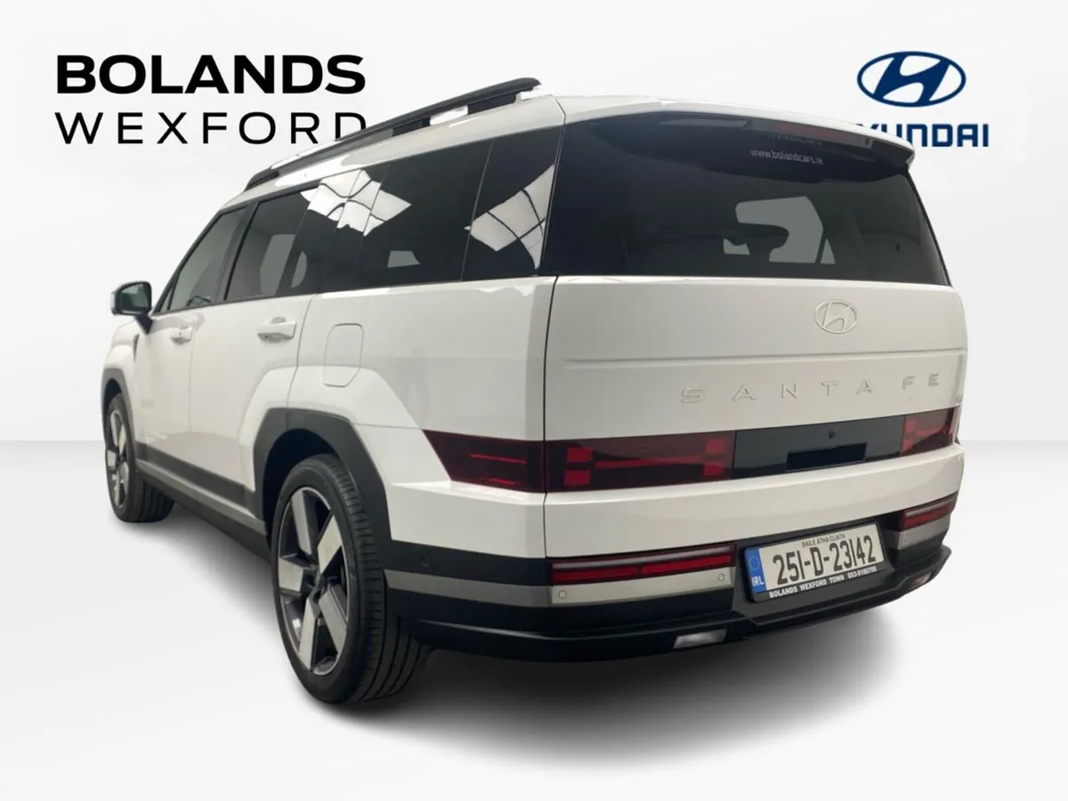 Hyundai Santa Fe 1.6 PHEV 4WD Premium - Image 3