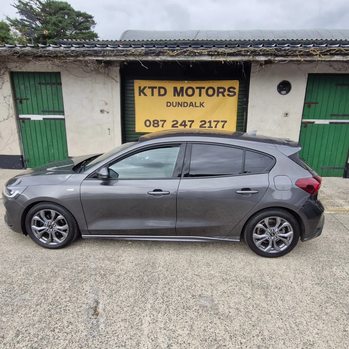 Ford Focus 2023 1.5d Automatic ST Line - Image 2