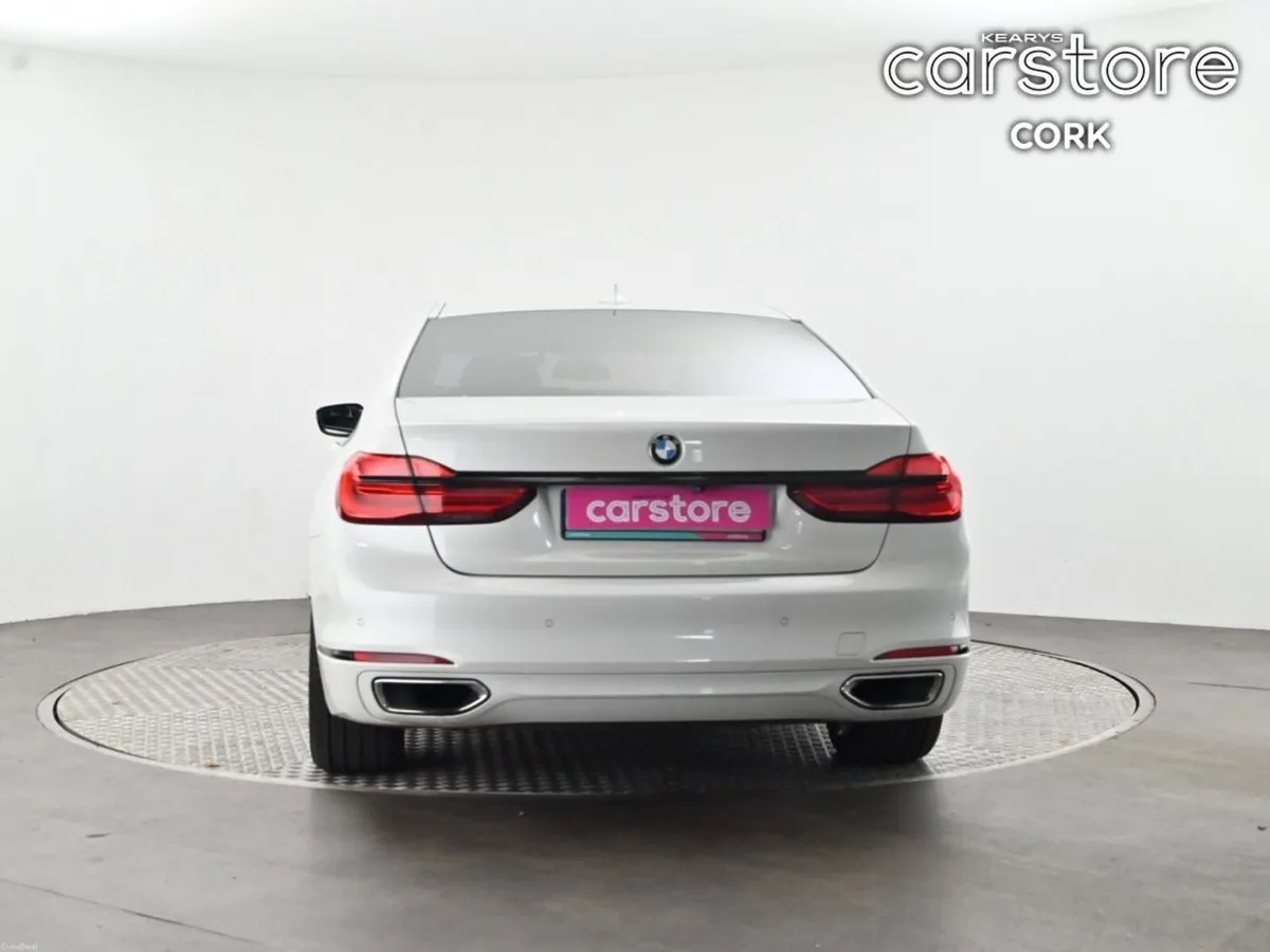 BMW 7-Series 740 PHEV M SPORT - Image 4