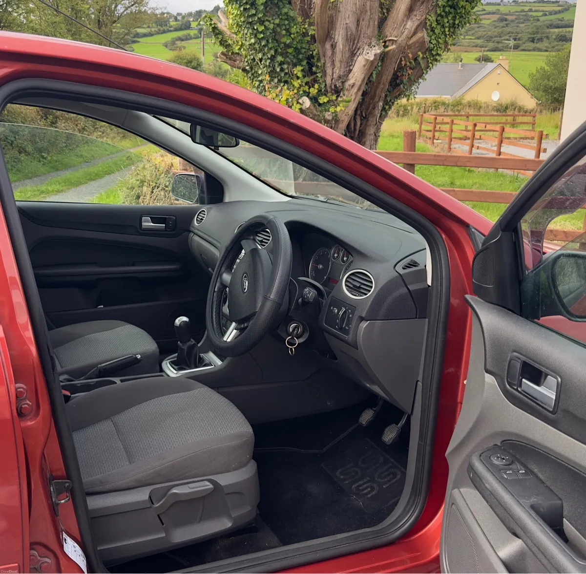 Ford Focus - Image 2