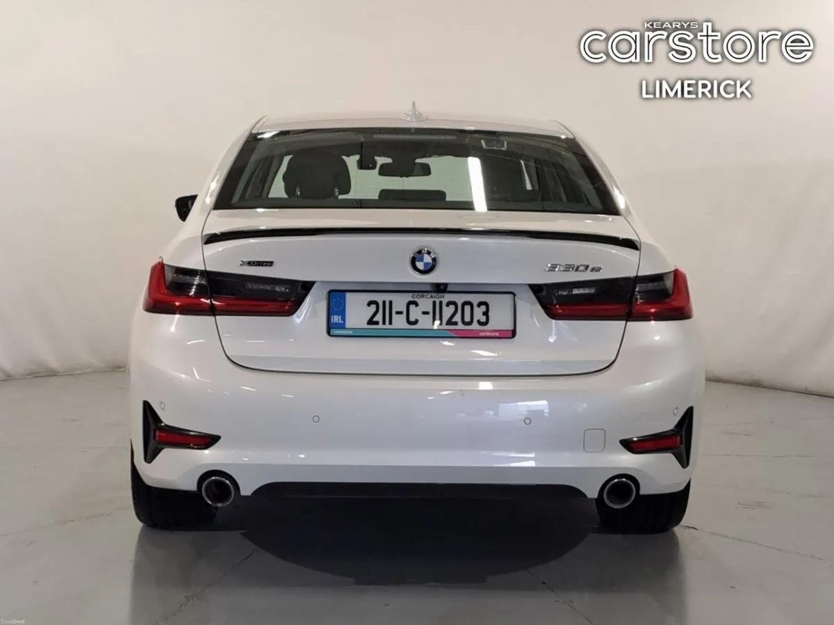 BMW 3-Series 330e xDrive Sport Pro Auto - Image 4