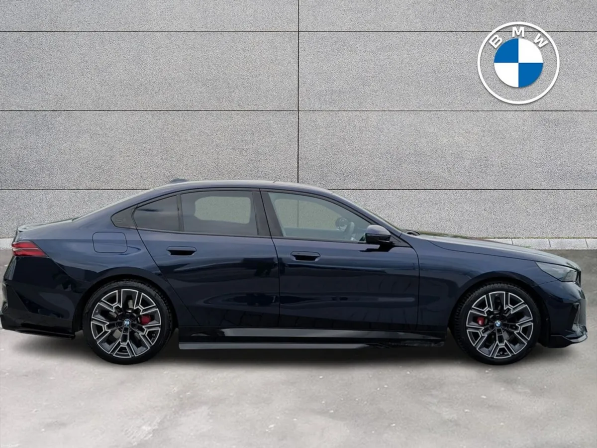 BMW 5-Series 530e M Sport Pro Saloon - Image 3