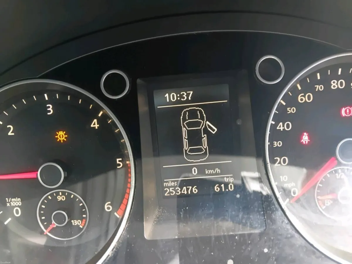 09 VW Passat - Image 6