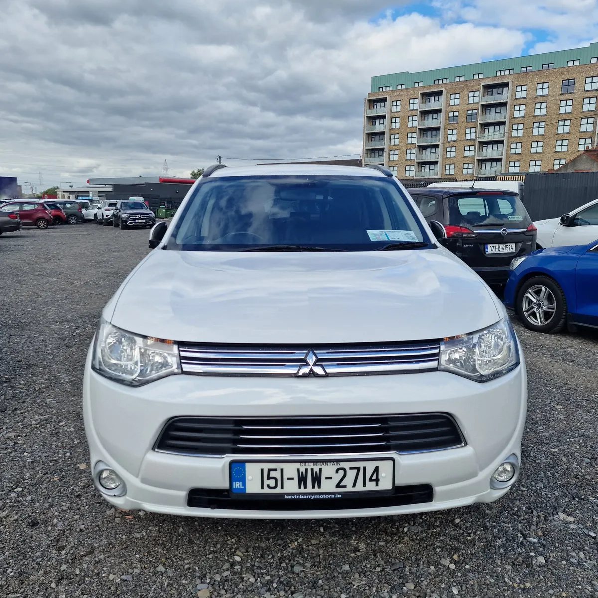 Mitsubishi Outlander 2015 Full service history - Image 4