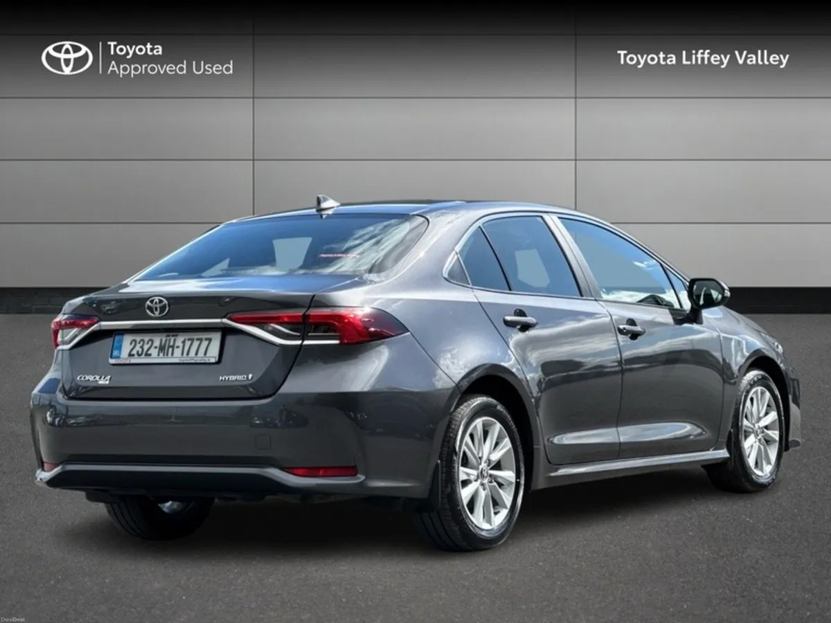 Toyota Corolla COROLLA HYBRID LUNA SALOON - Image 2