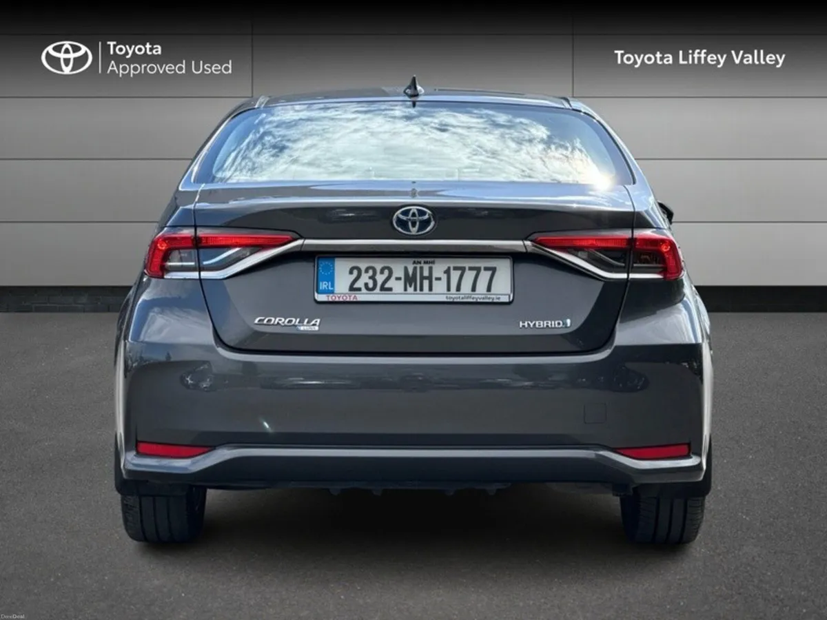 Toyota Corolla COROLLA HYBRID LUNA SALOON - Image 4