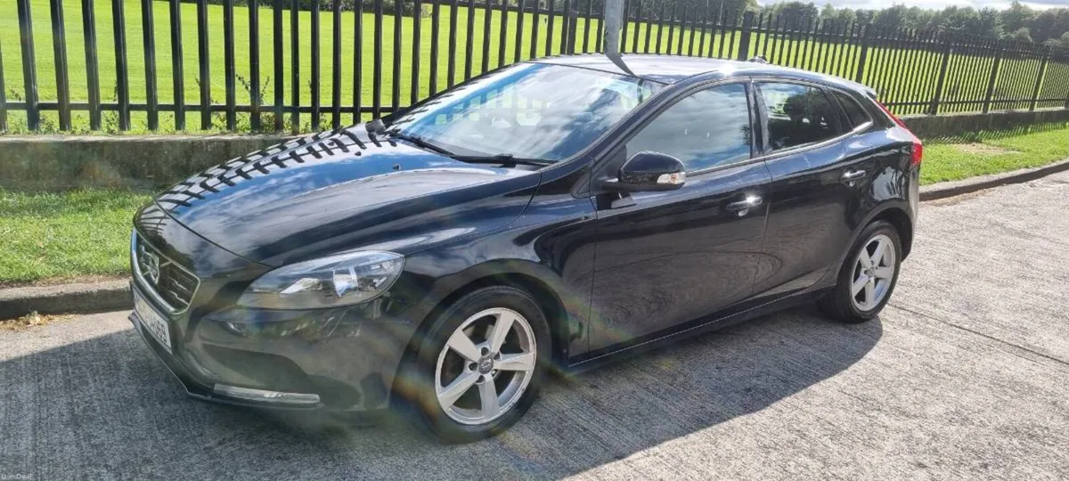 Volvo v40  1.6 dsl - Image 3