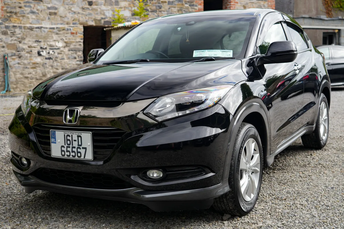 2016 Honda Vezel 1.5 Petrol hybrid Automatic - Image 5