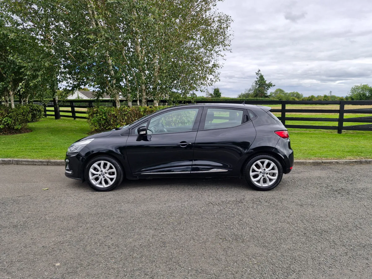 Renault Clio (NCT TESTED AND TAXED)!!! - Image 6