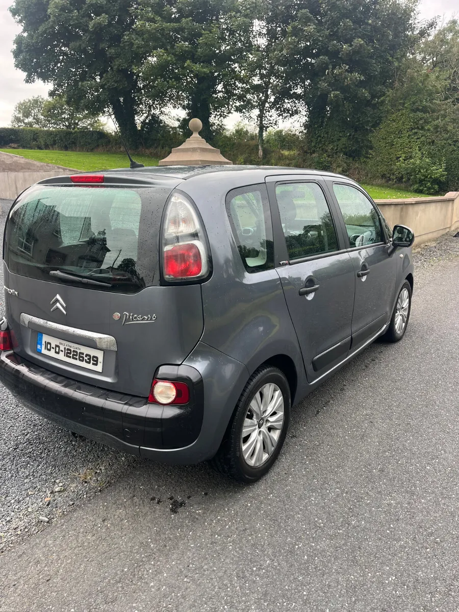 Citroen C3 Picasso 2010 - Image 1