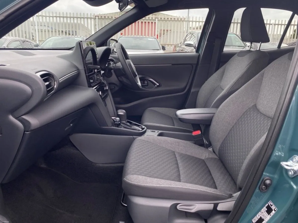 Toyota Yaris Cross 262 - LUNA SPORT DEMO - Image 6